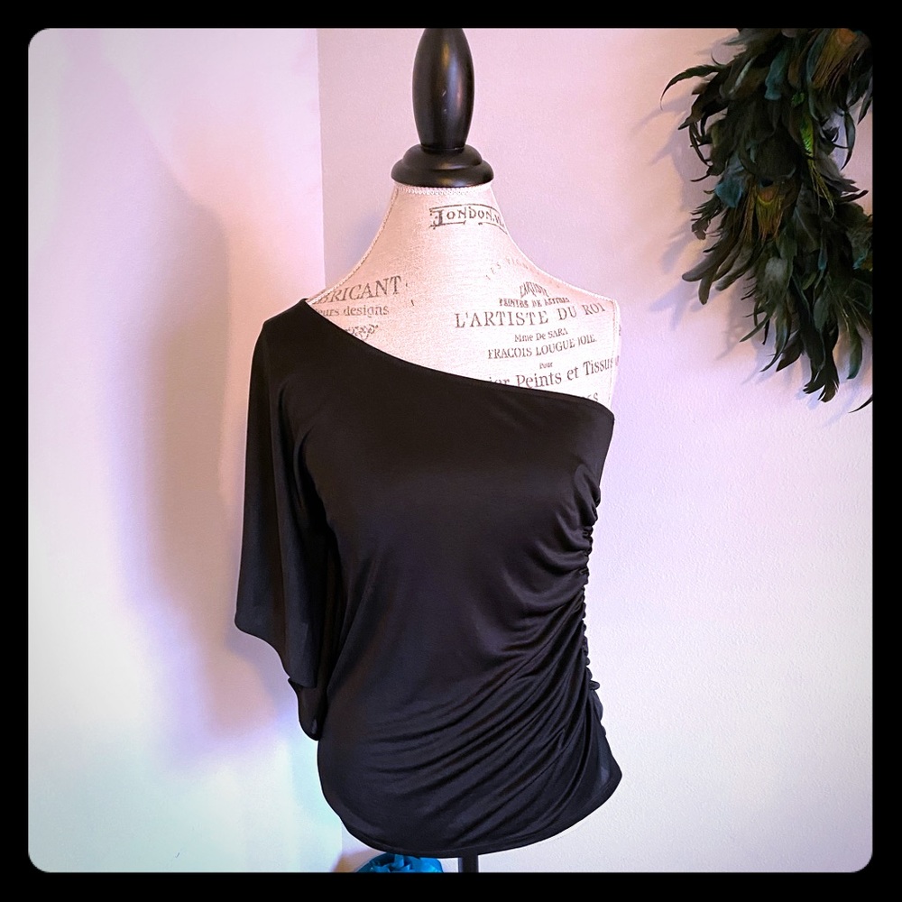 Express One Shoulder Top